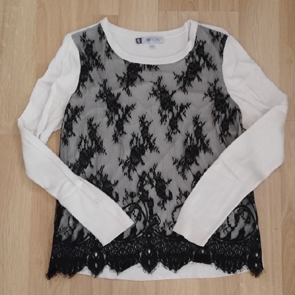 Jennifer Lopez White Long-Sleeve Top with Black Lace Overlay